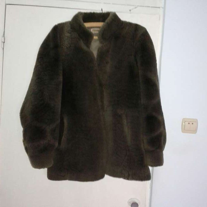 Vand scurta de piele si haina monto-dore