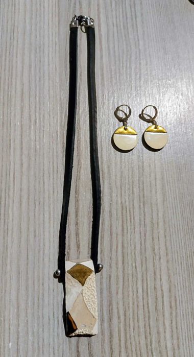 Комплект ръчно изработени керамични колие и обеци БАГРА