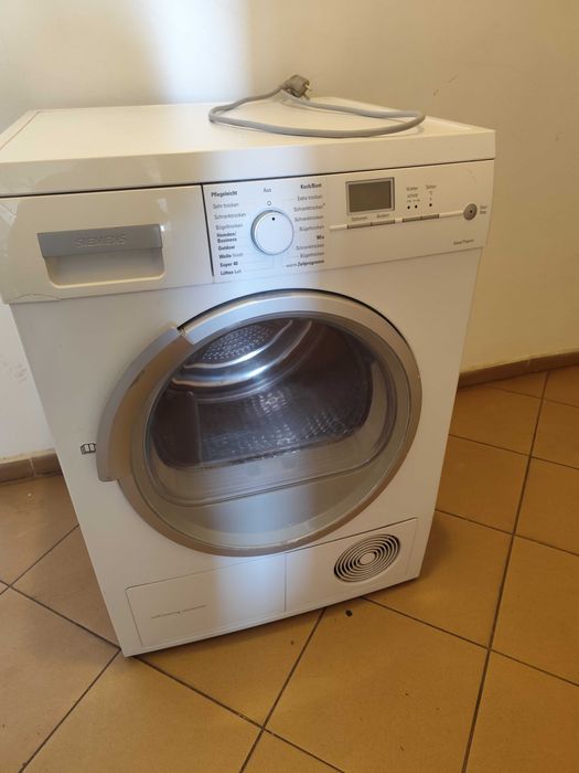 Сушилня с термопомпа Siemens