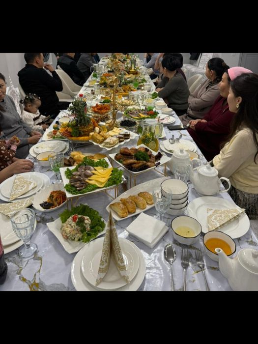 Стол стулья посуда юрта қазан ошақ астау оформление газон жер стол