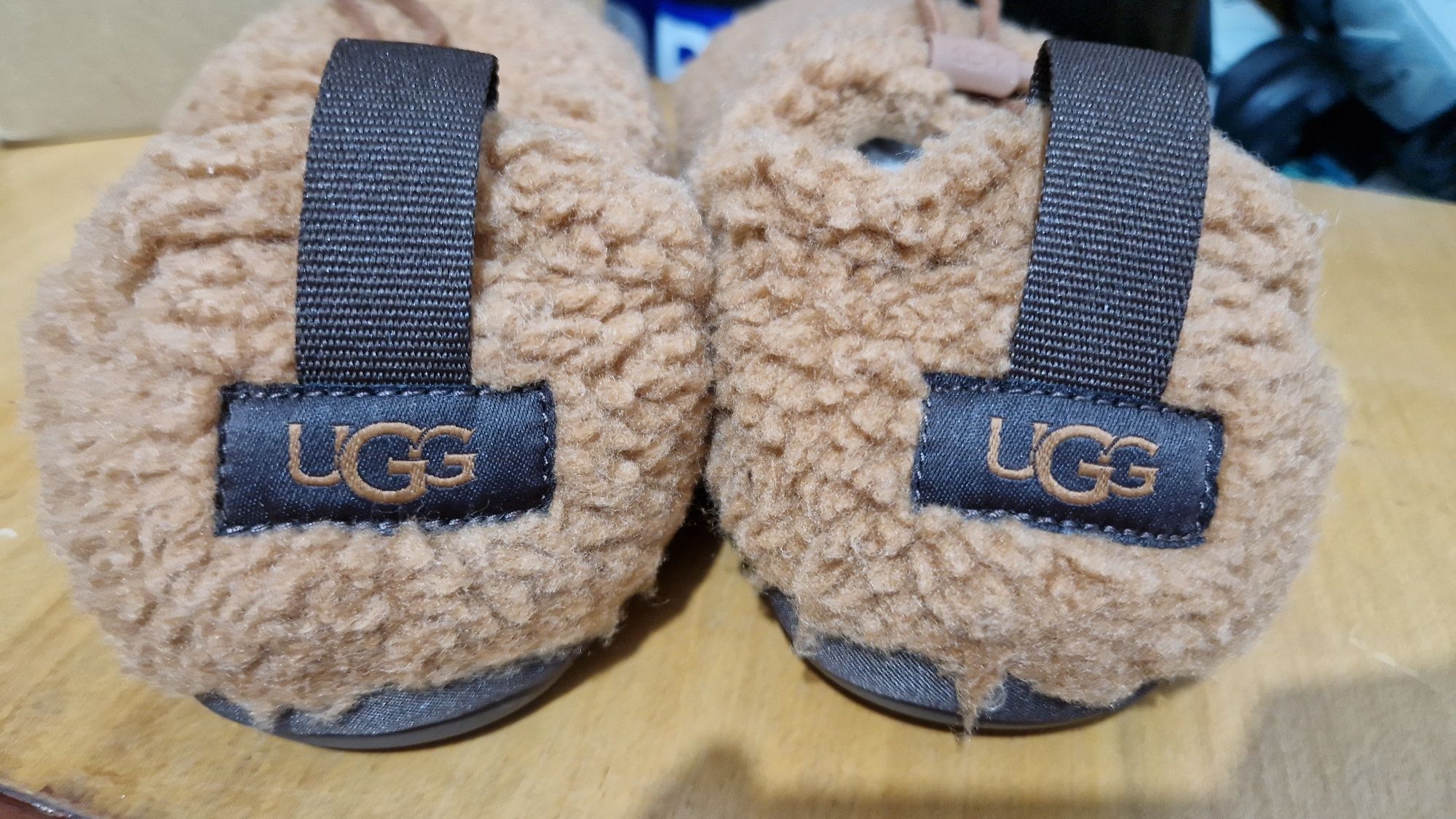 UGG Plushi Slipper