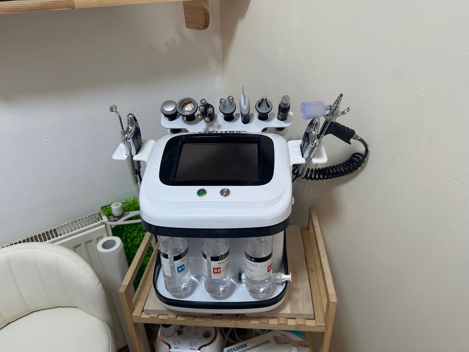 Козметичен апарат аква пилинг 10в1