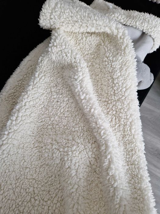 Paturica pufoasa Zara home