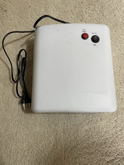 Продам лампу для маникура