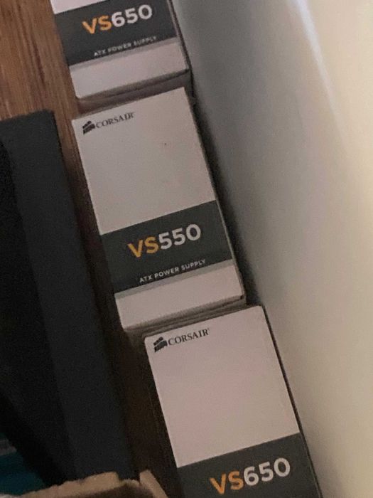 Sursă Corsair VS650, 650 W – folosită doar 10 ore, stare impecabilă!