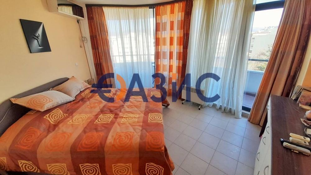 Продава се Двустаен апартамент в к.к. Слънчев бряг - 75 кв.м за 980 €/кв.м - Снимка #6