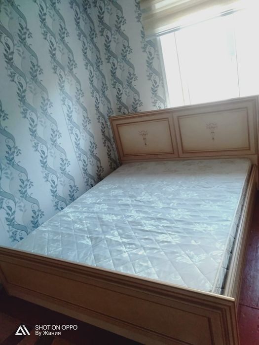 Продам спальный гарнитур!