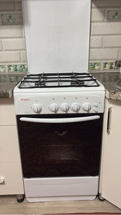 Продам газ плиту купили месяц назад !