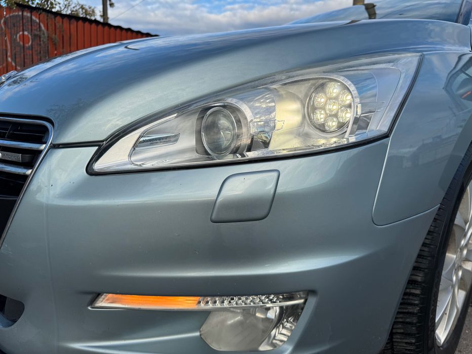 Vând Peugeot 508 2.0 HYBRID