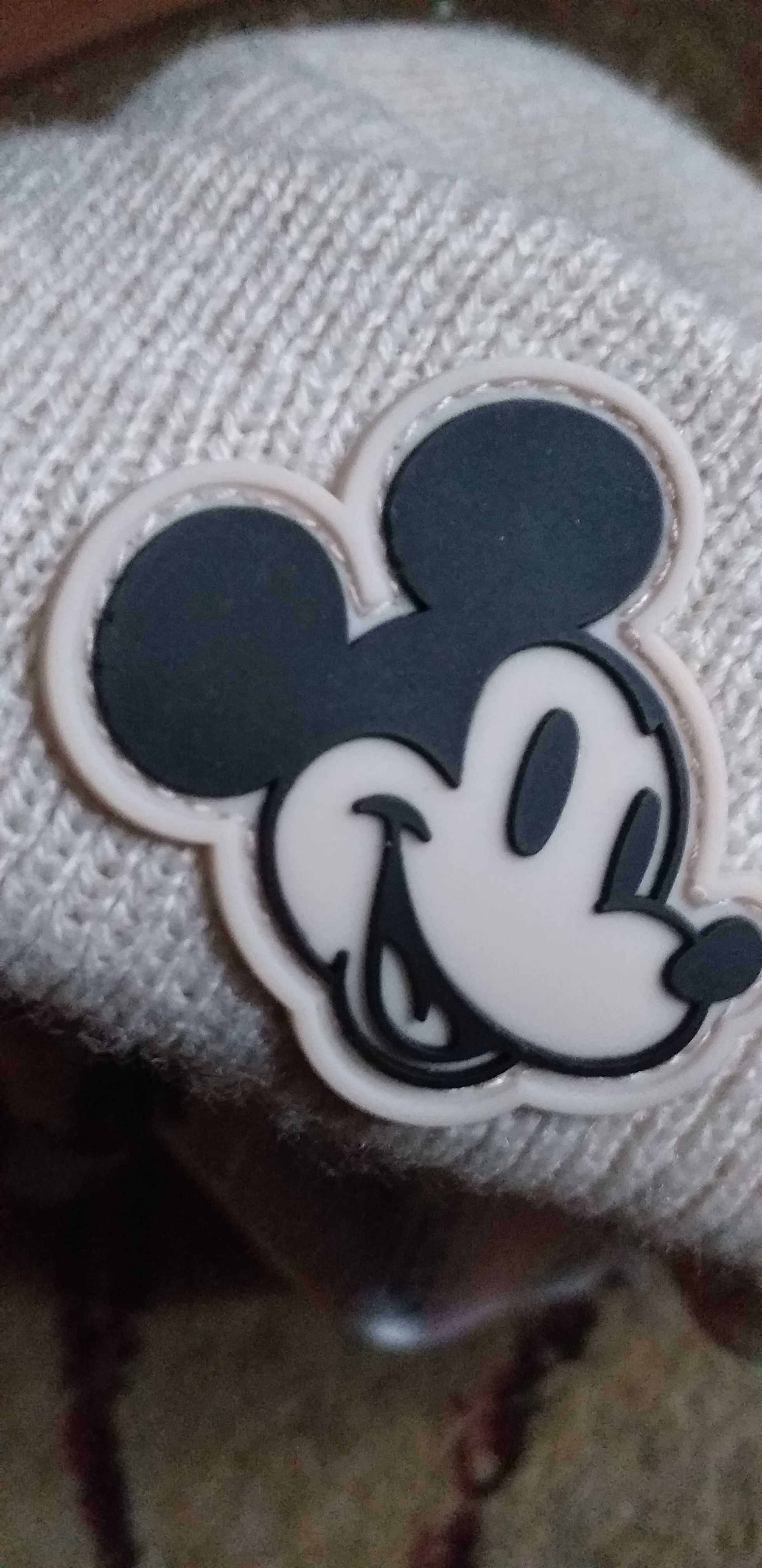 Căciulă originală Mickey Mouse cu emblema cusuta nu printata