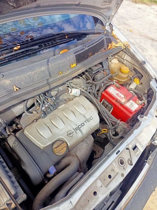 Опел Зафира 2002