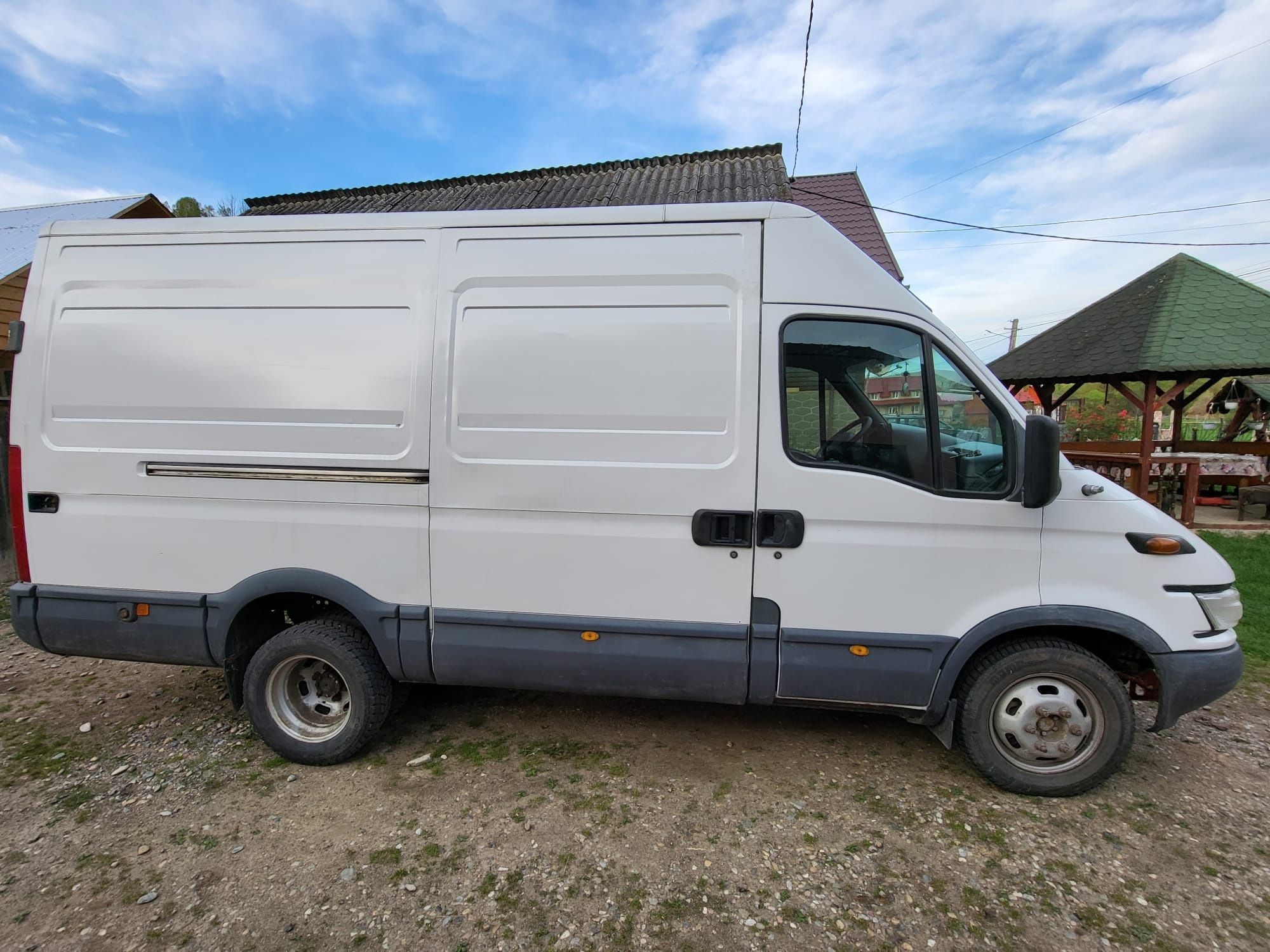 Vând Iveco Daily 2AXE