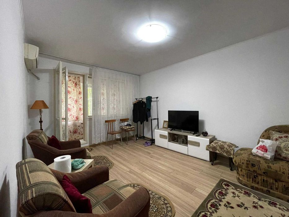 2 cam Grand Arena inchiriere mobilat complet