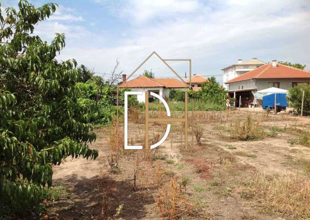 Продава се Парцел в с. Скутаре, Област Пловдив - 1082 кв.м за 70 €/кв.м - Снимка #1