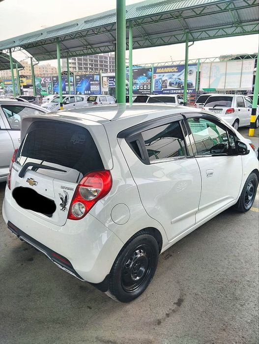 Автомашина Chevrolet Spark