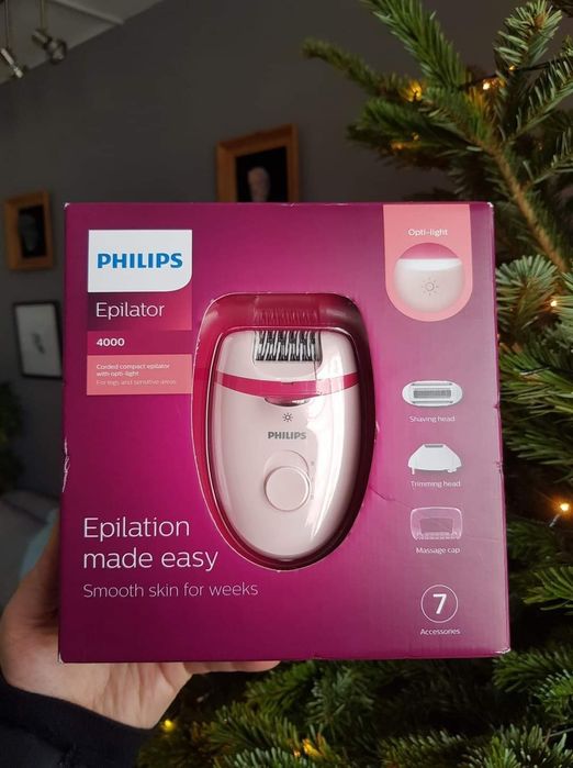 Epilator Philips Satinelle cu 7 accesorii.