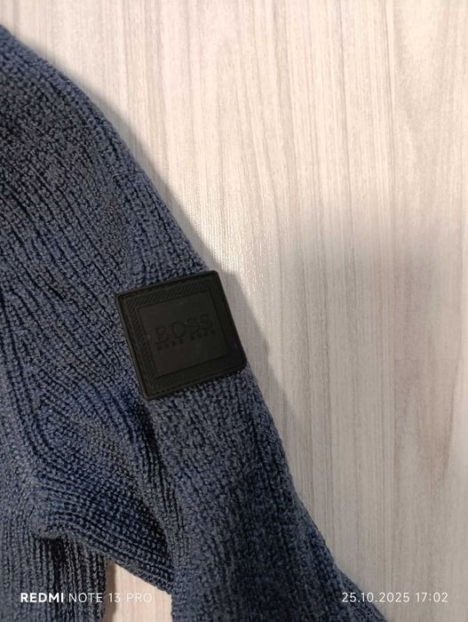 Hugo Boss Afurly''оригинален  суичър XS размер