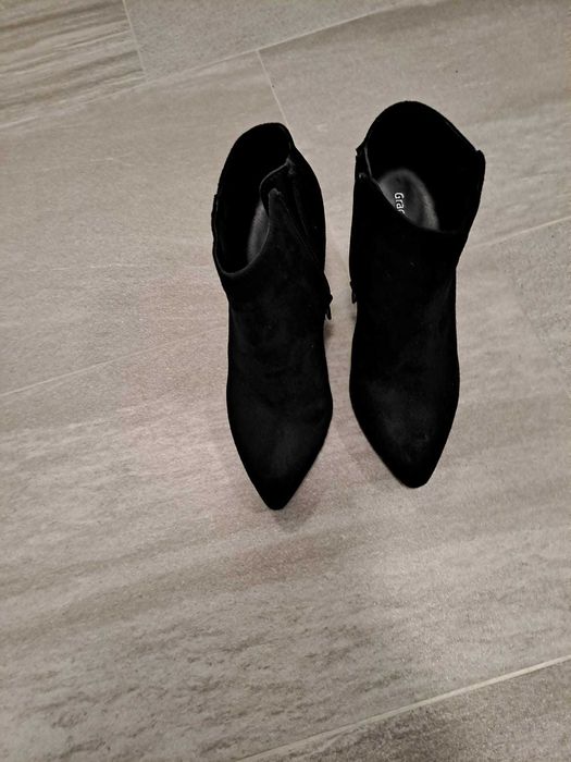 Vand botine elegante