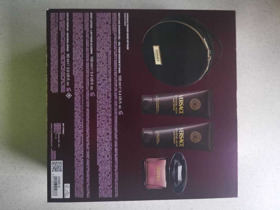 Set Cadou Versace Crystal Noir, Edp 90 ml, lotiune, gel de dus, geanta