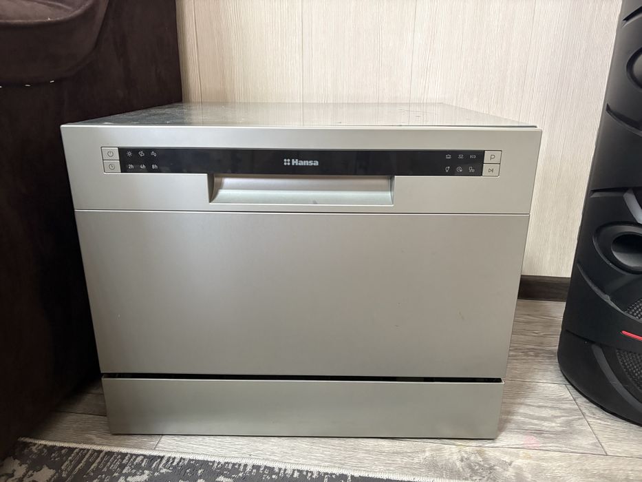 Продам посудомоечную машину Hansa ZWM536SH