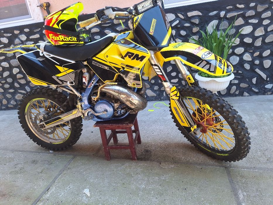 Suzuki rm 250 2t 2008 vând sau schimb cu auto