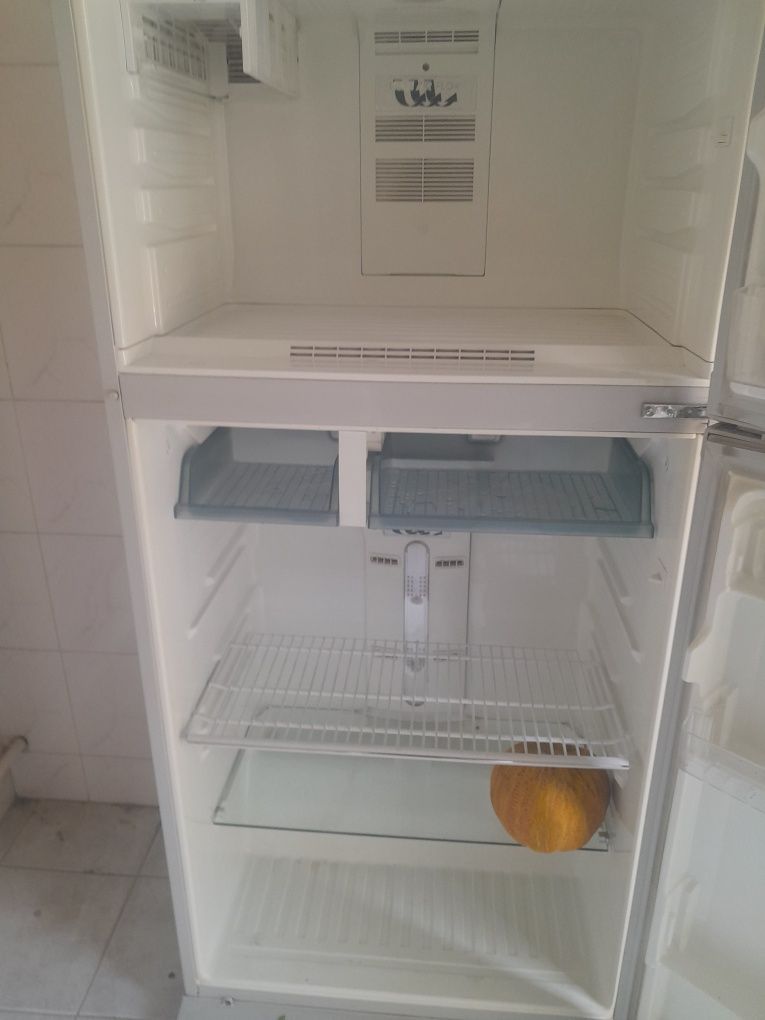 Продаётся  холодильник Samsung