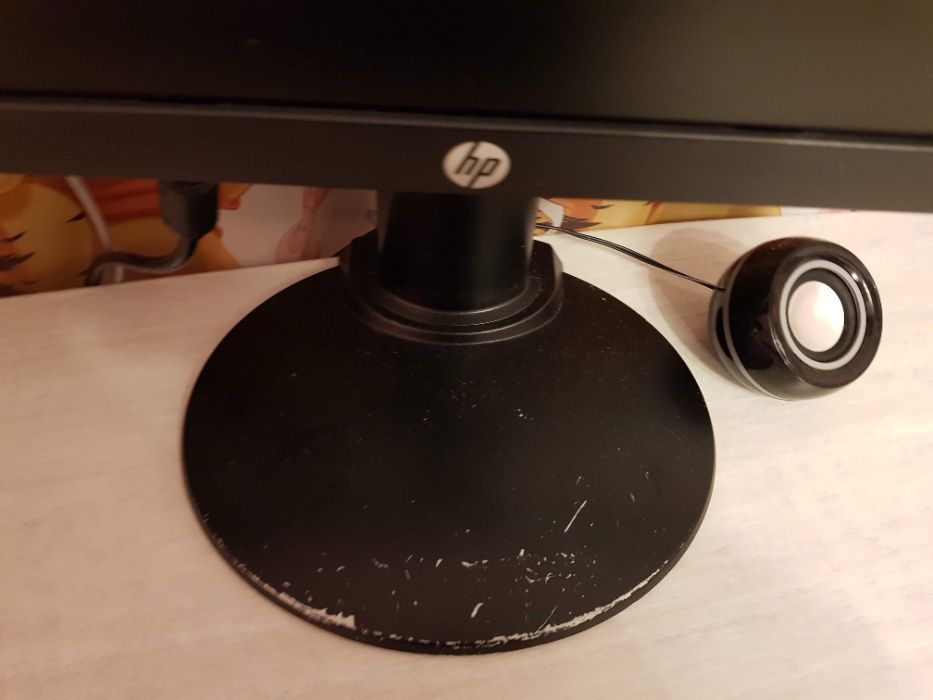 Два монитора 23' HP LA2306x FullHD LED