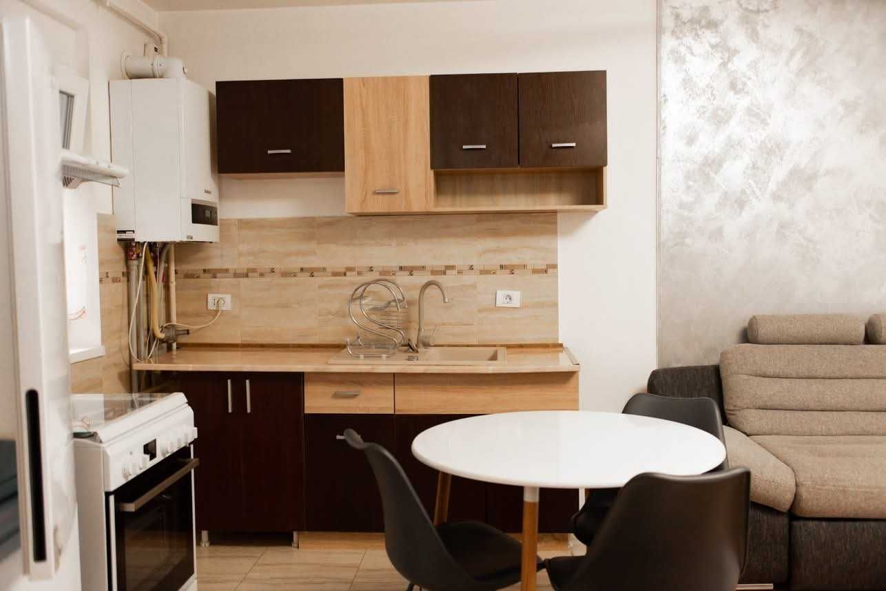Proprietar vand  apartament 2 camere in zona Dumbravita