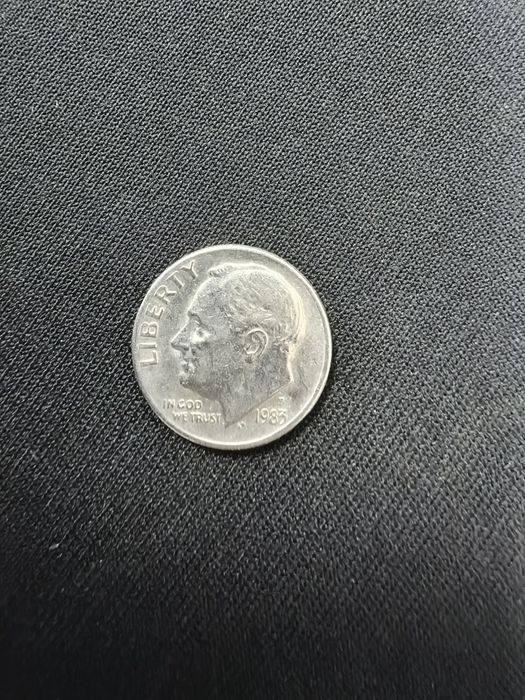 One dime 1983  американска монета