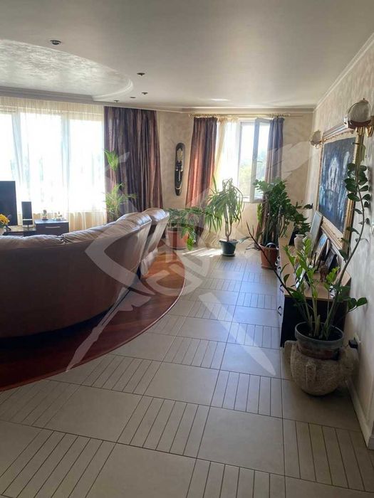 Продава се Тристаен апартамент в София, Студентски град - 145 кв.м за 1850 €/кв.м - Снимка #6