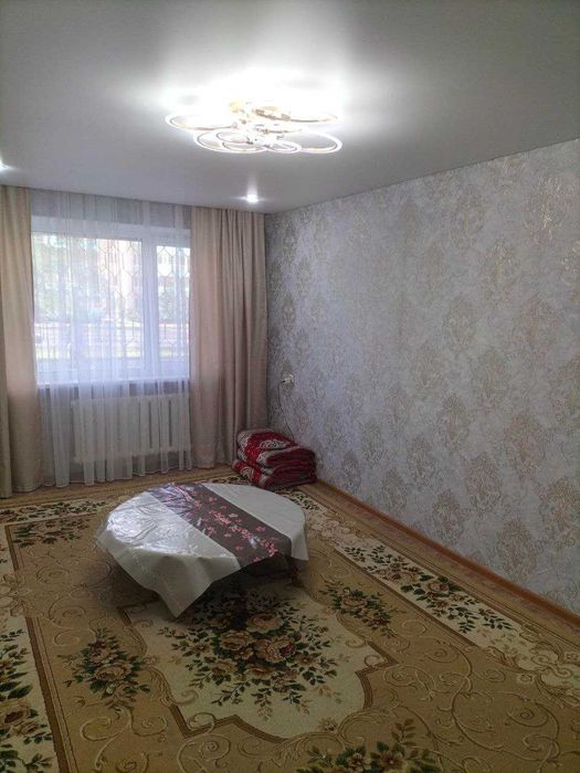 родам 4комнатную квартиру в районе 9 школы