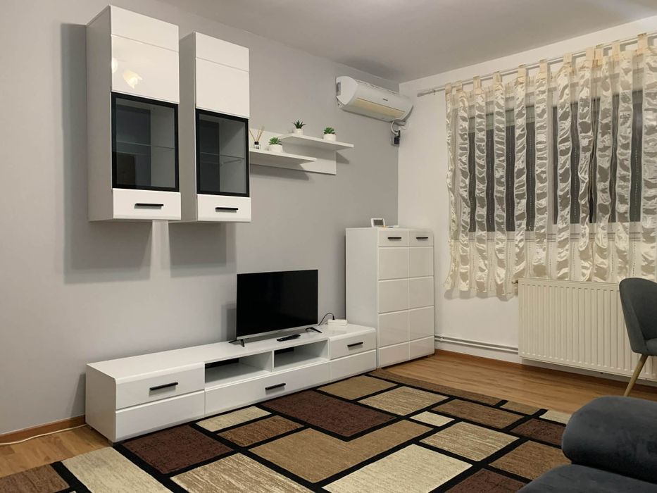 Inchiriez apartament 2 camere