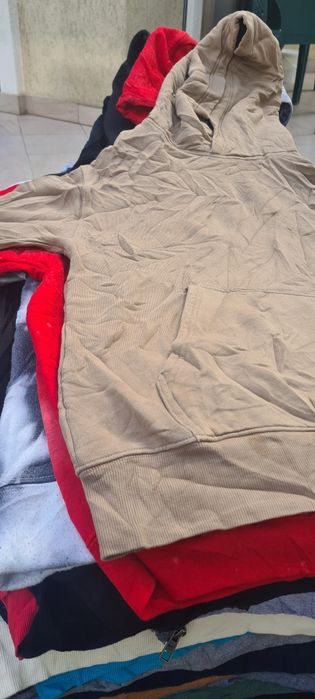 Pantaloni trening,hanorace,veste,geci,pulovere SECOND-HAND la balot