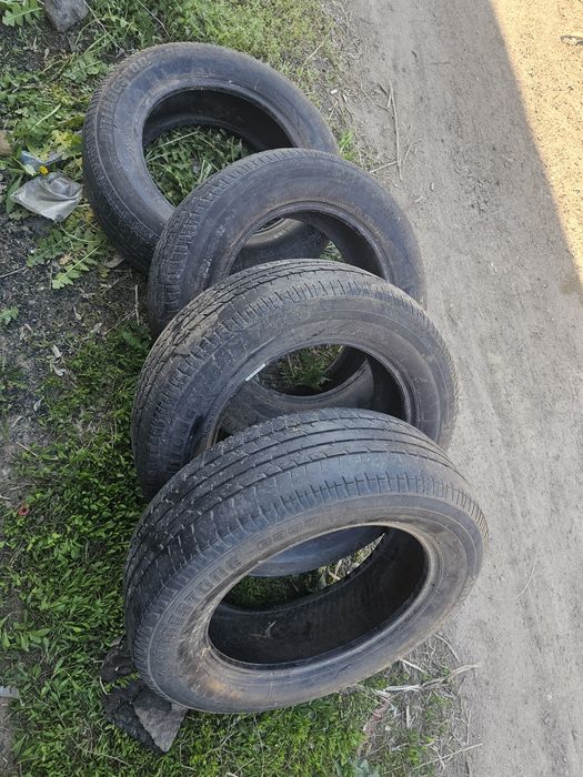 Продам комплект летних шин brigestone 205/65 r16