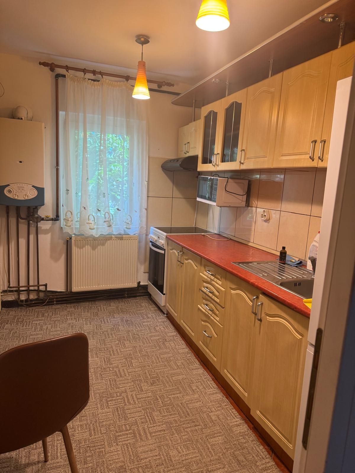 Vând apartament 3 camere decomandat Micro 16