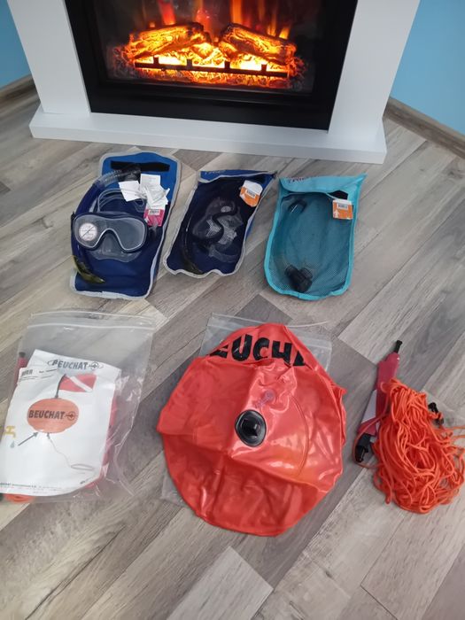Vând echipament pentru scufundari: masca, tub, noi cu eticheta, TRIBOR