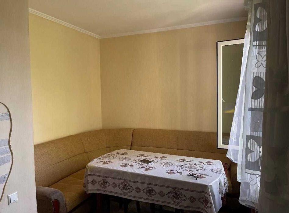 Юнусабад 8, 4/4/4 Продаётся квартира на против Биллур