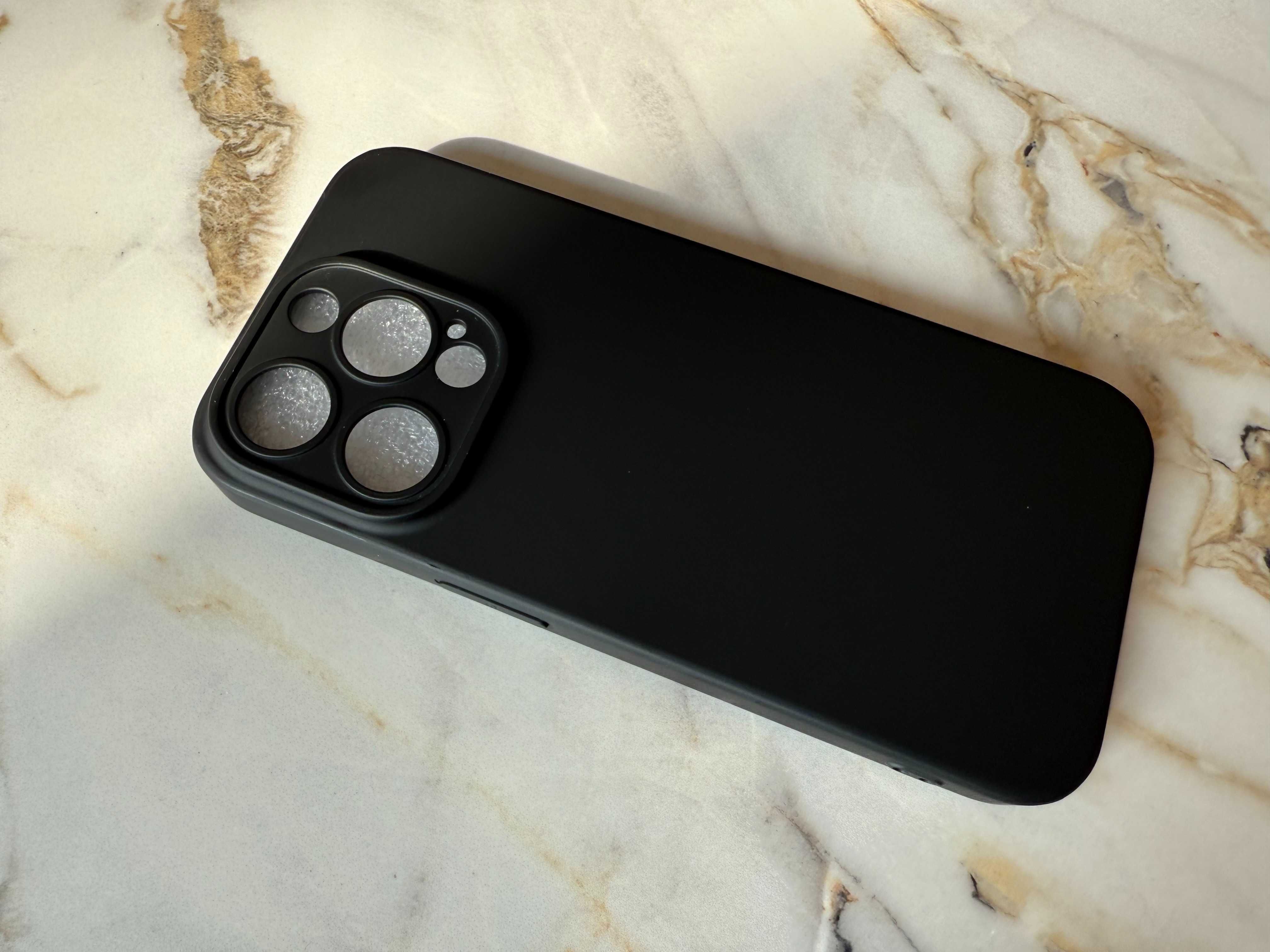 Чисто нов кейс за iPhone 15 Pro JETech
