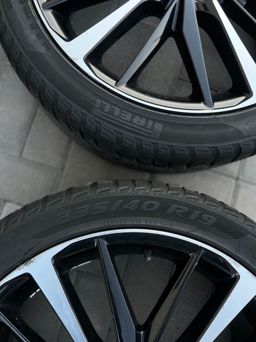 Продам диски с резиной От Камри 19 размер