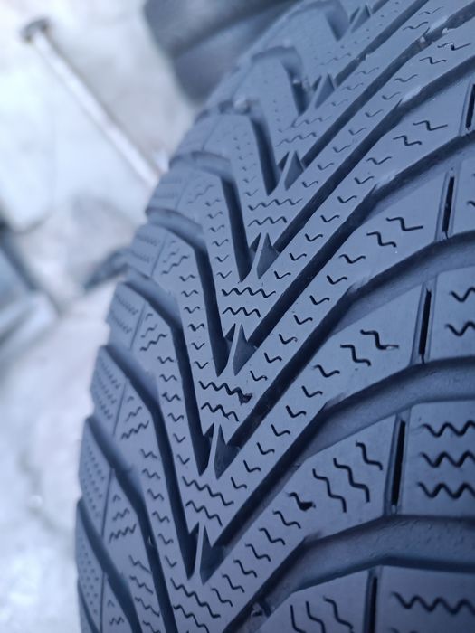 185/60/15 Vredestein