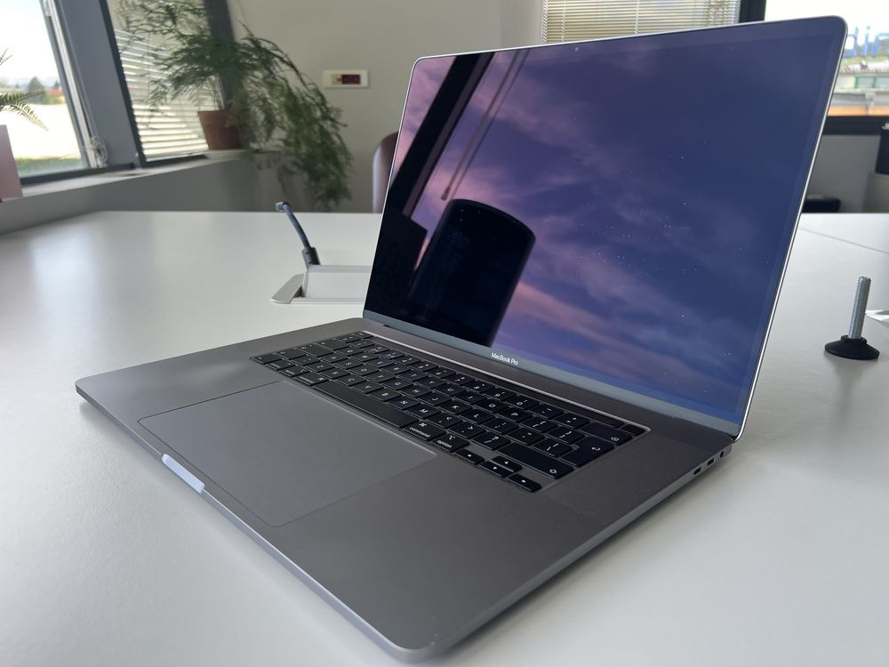 Macbook Pro 16” 2019 Core i9, 1TB