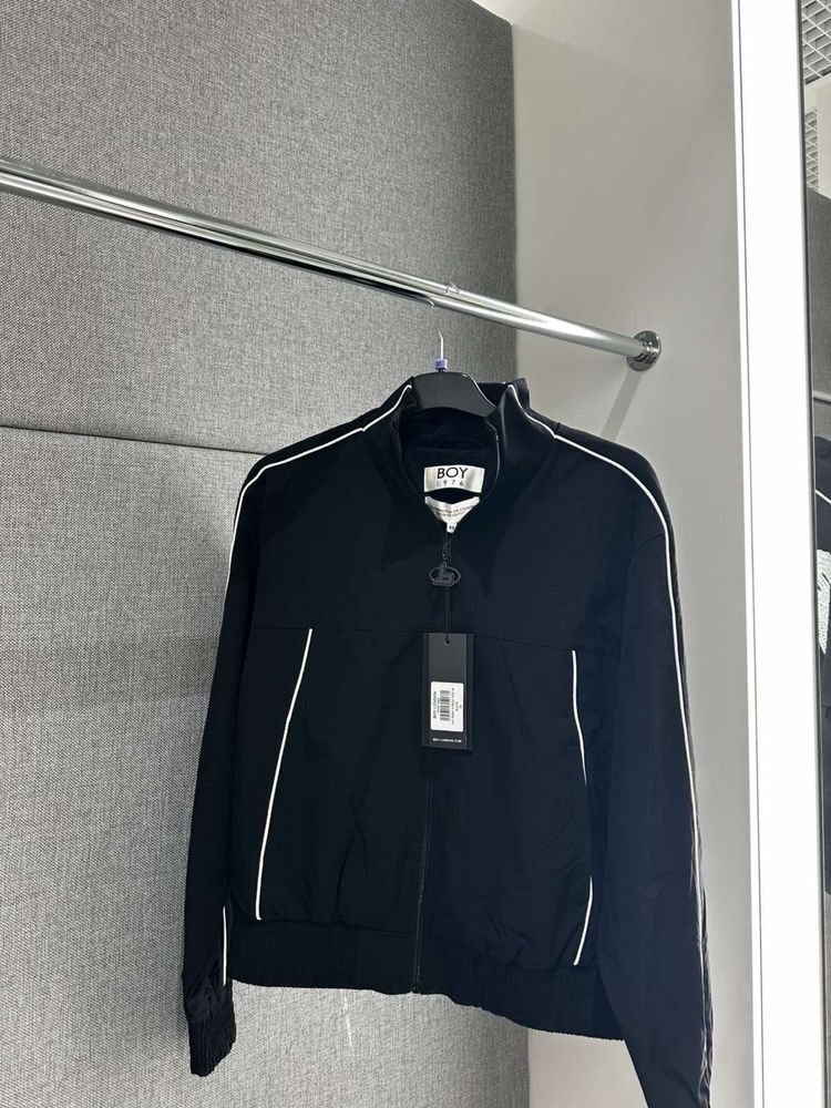 Яке Past present future BOY track top