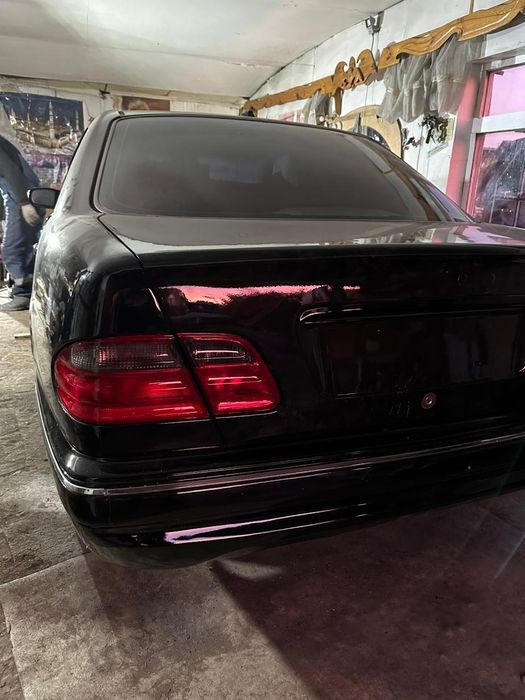 Мерседес 210 бампер передни и задний бампер Поваротник никель