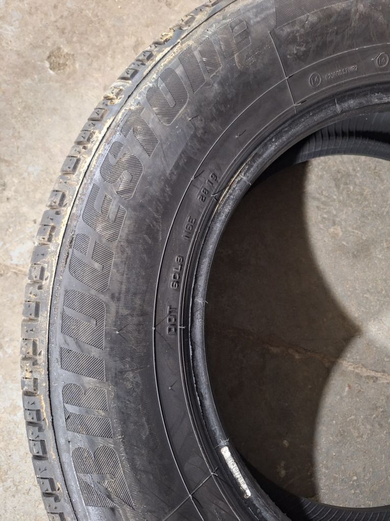 7+ mm! 235 65 17 Bridgestone dueler hp sport