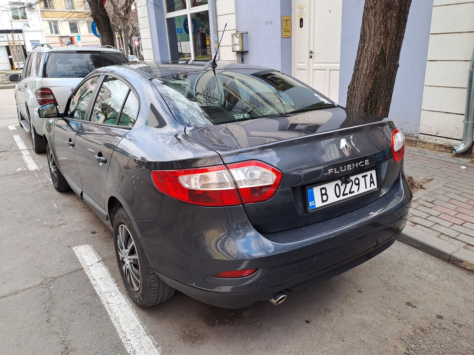 Renault Fluence 1.6 бензин 110кс.