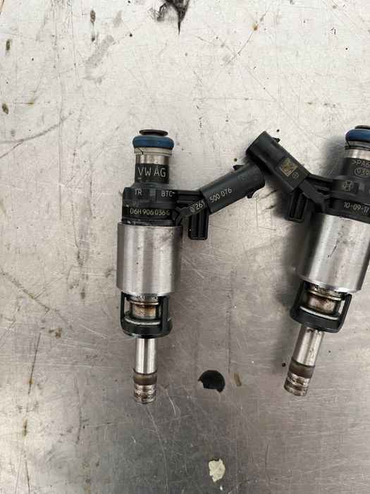 Injectoare 1.8 TFSI CAB cod: 06H906036G