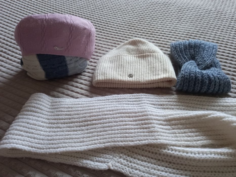 Головные уборы женские