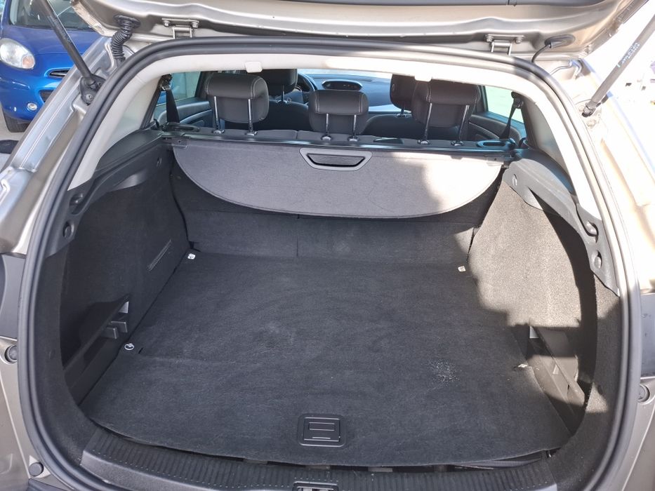 Рено Меган бензин 150к.с