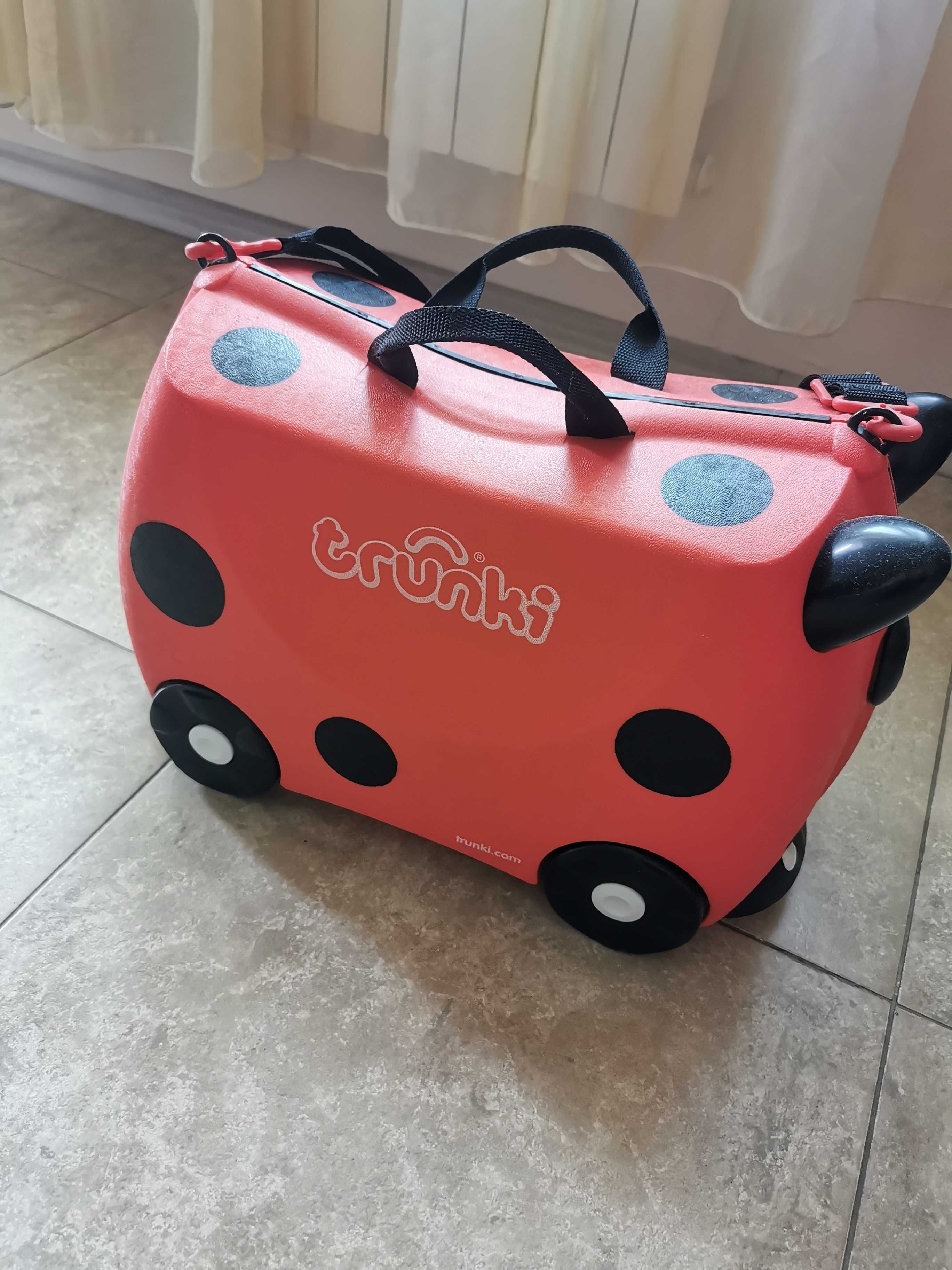 TRUNKI ladybird детски куфар