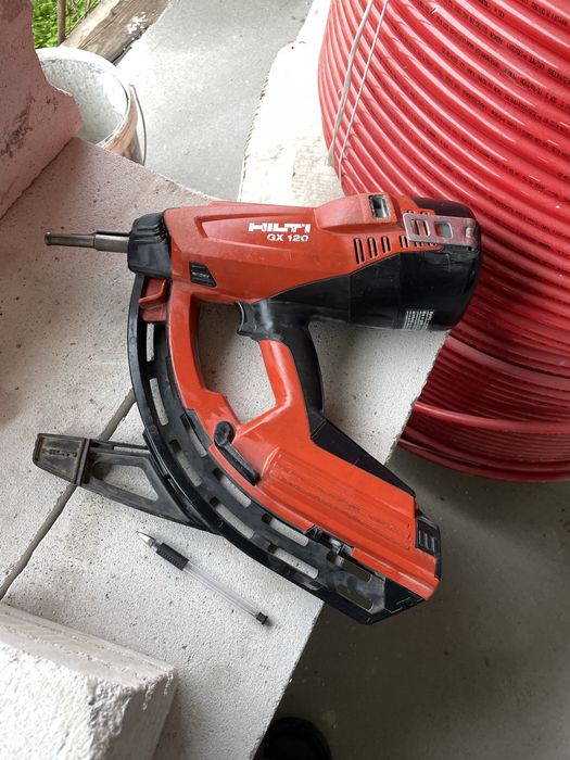 Pistol cuie de beton Hilti gx120